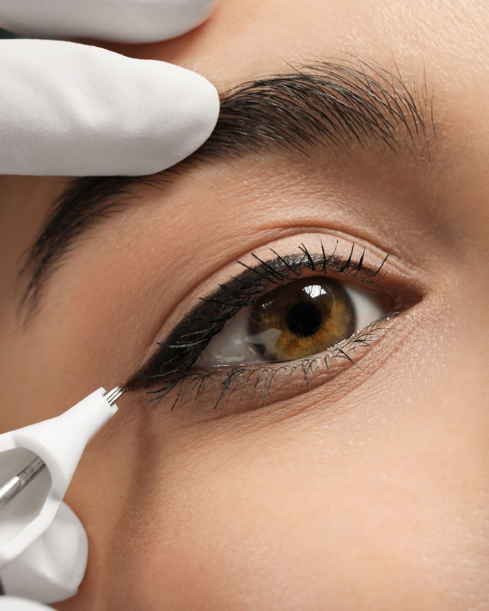 Kalıcı Makyaj - Eyeliner